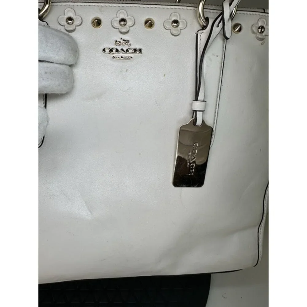 COACH 37400 Crosby Carryall Satchel Flower Rivet Leather White/ivory - Picture 10 of 12